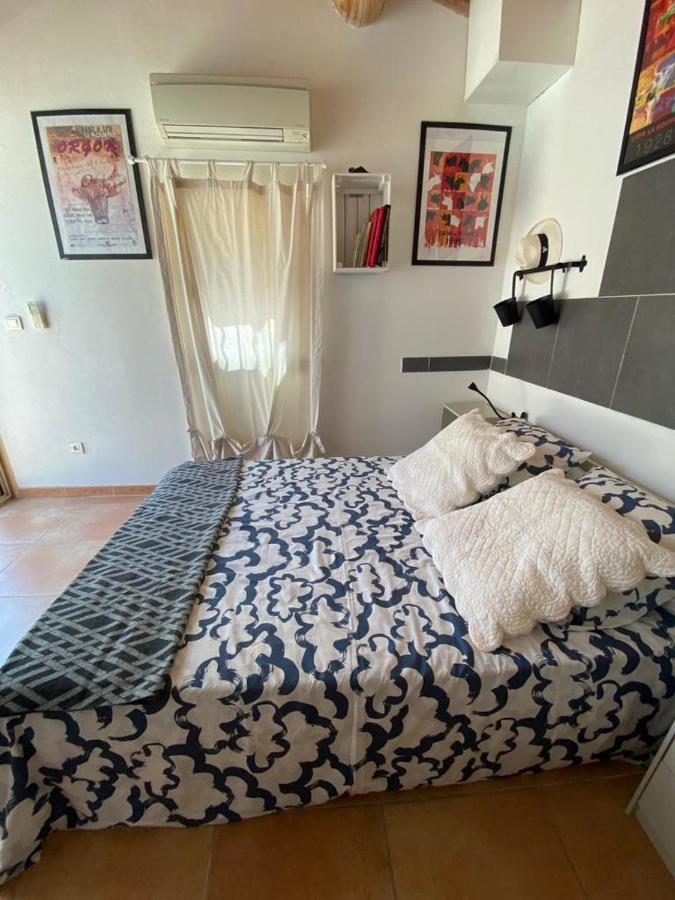 Au Mazet Du Parc Bed & Breakfast Ledenon Exterior photo