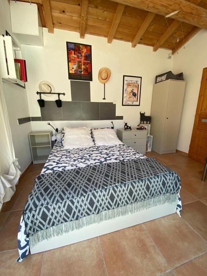 Au Mazet Du Parc Bed & Breakfast Ledenon Exterior photo